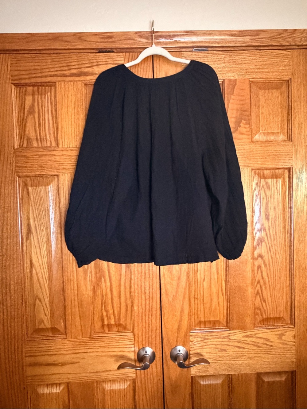 Old Navy Black Balloon Sleeve Blouse - Picture 1 of 5